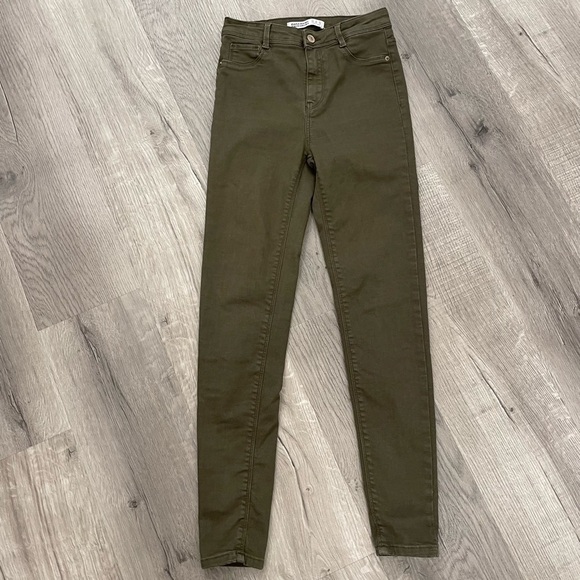 Zara Basic Olive Green Color Jeans - Picture 1 of 5